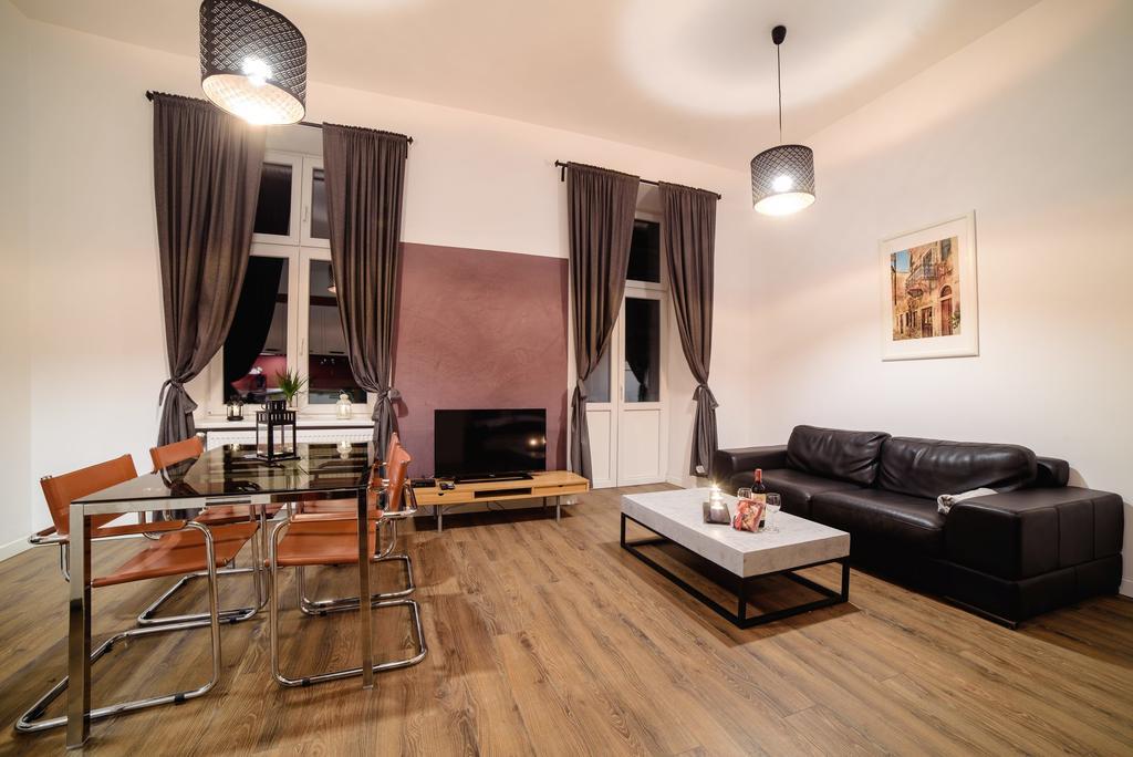 Cracow Rent Apartments - Spacious Apartments For 2-7 People In Quiet Area - Kolberga Street Nr 3 - 10 Min To Main Square By Foot Krakov Exteriér fotografie