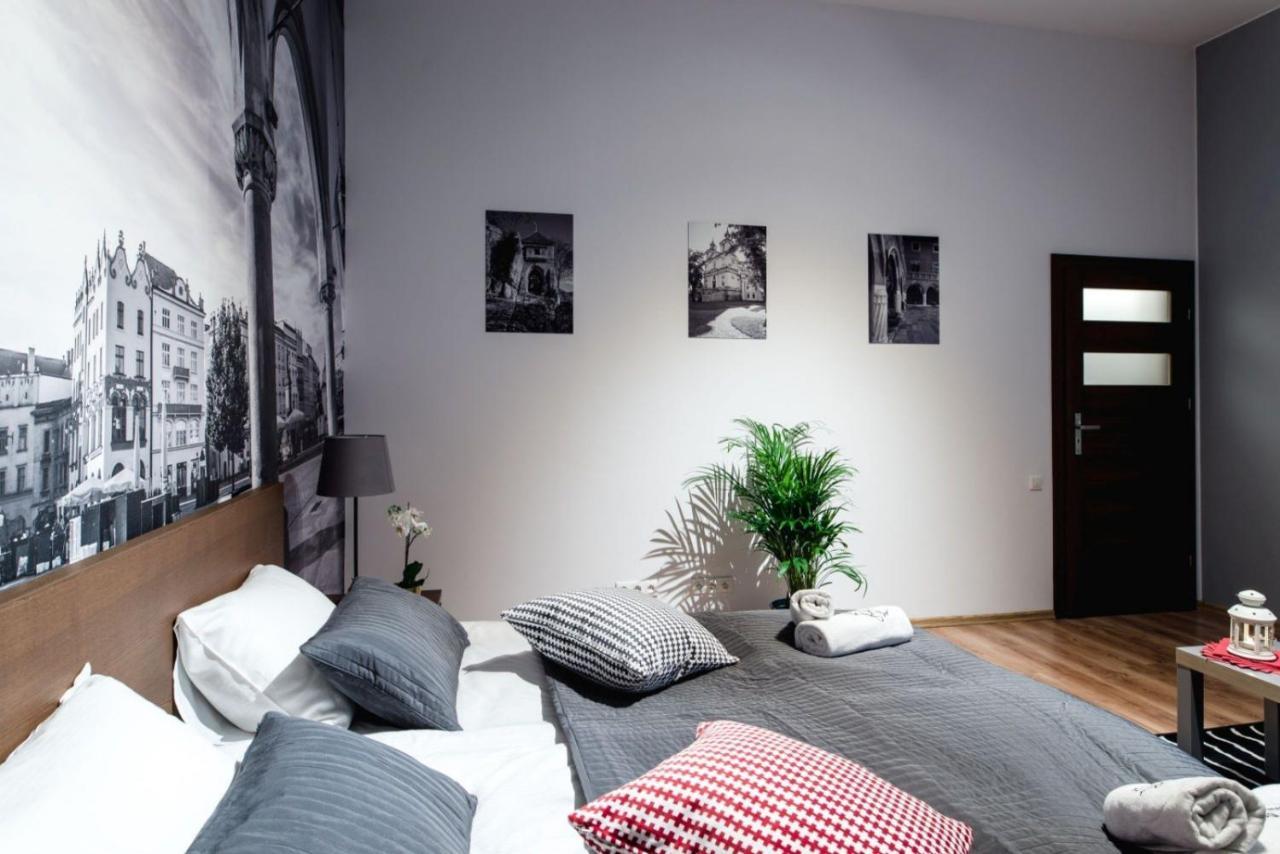 Cracow Rent Apartments - Spacious Apartments For 2-7 People In Quiet Area - Kolberga Street Nr 3 - 10 Min To Main Square By Foot Krakov Exteriér fotografie